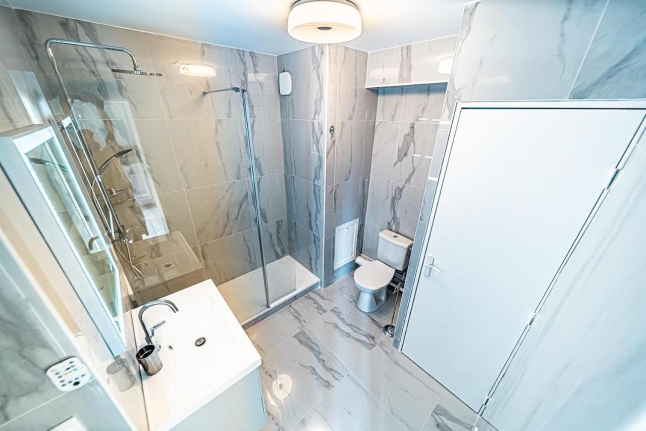 Appartement Cosy Avec Balcony And Garage-Charpennes Villeurbanne Esterno foto